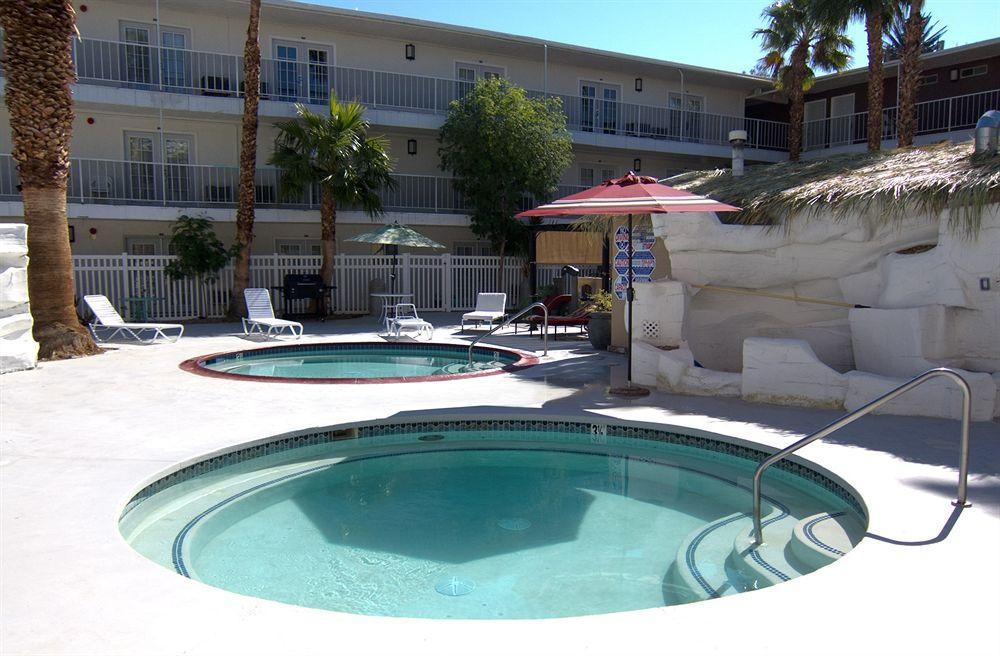 Hyundae Resort And Spa Desert Hot Springs Exterior photo