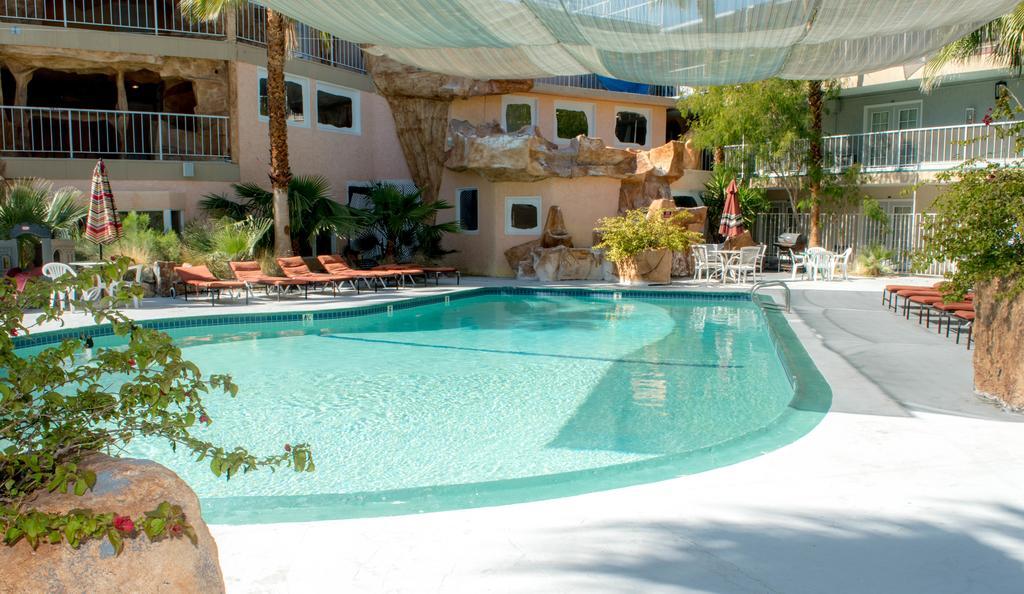Hyundae Resort And Spa Desert Hot Springs Exterior photo