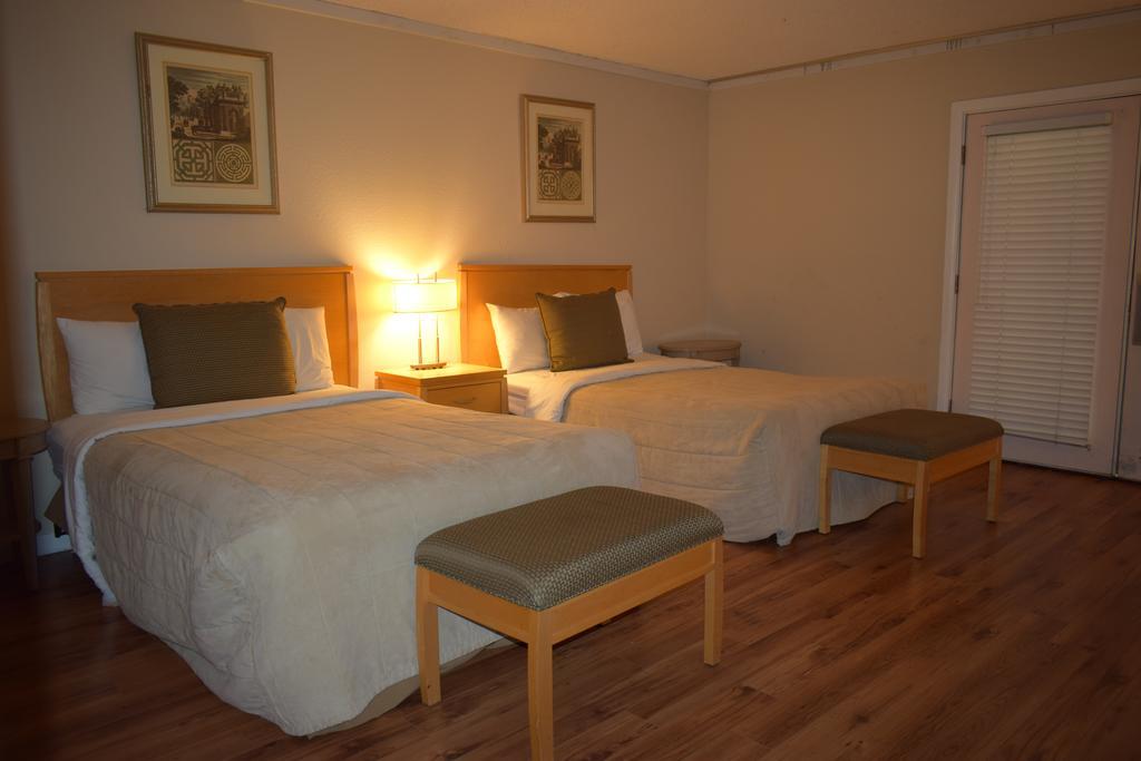 Hyundae Resort And Spa Desert Hot Springs Exterior photo